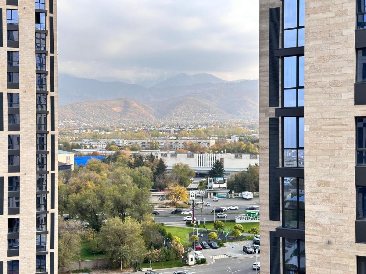 2 Apartment, жк комфорт сити Flat 62 Apartment Almaty