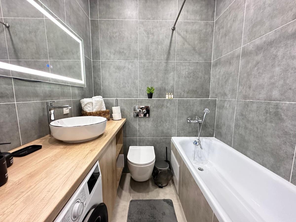 2 Apartment, жк комфорт сити Flat 62 Almaty