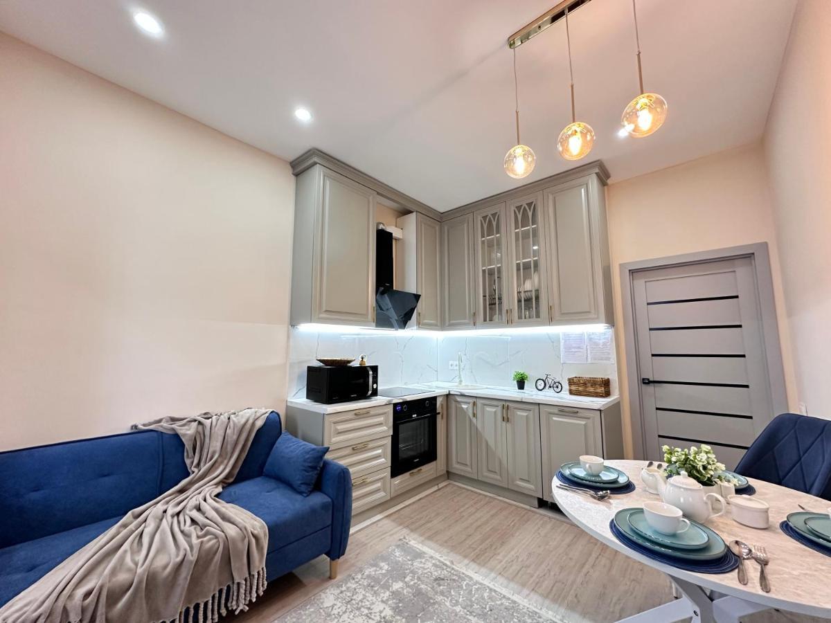 2 Apartment, жк комфорт сити Flat 62 Apartment