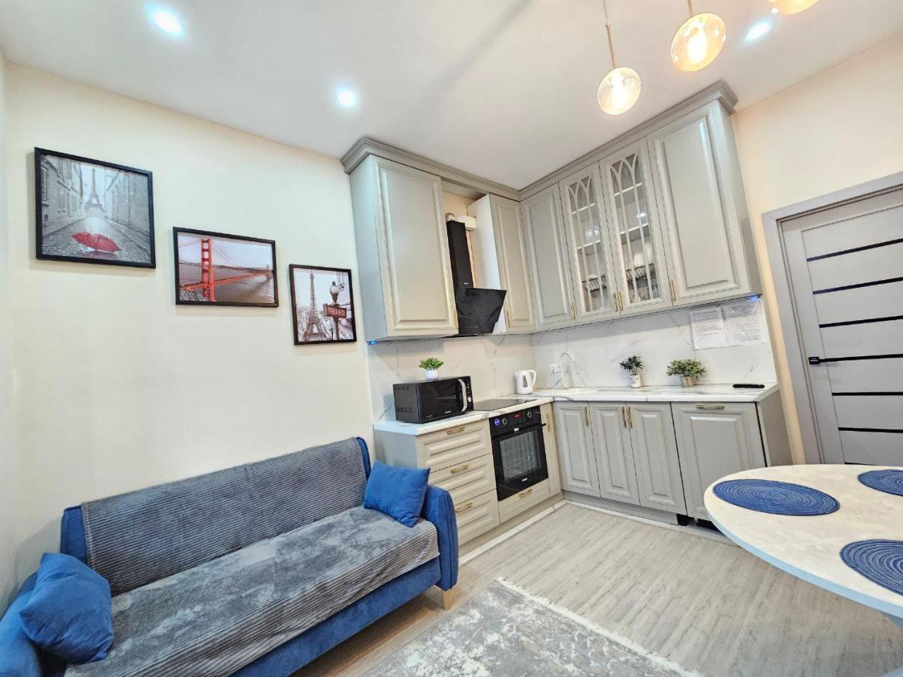 Apartment 2 Apartment, жк комфорт сити Flat 62 *