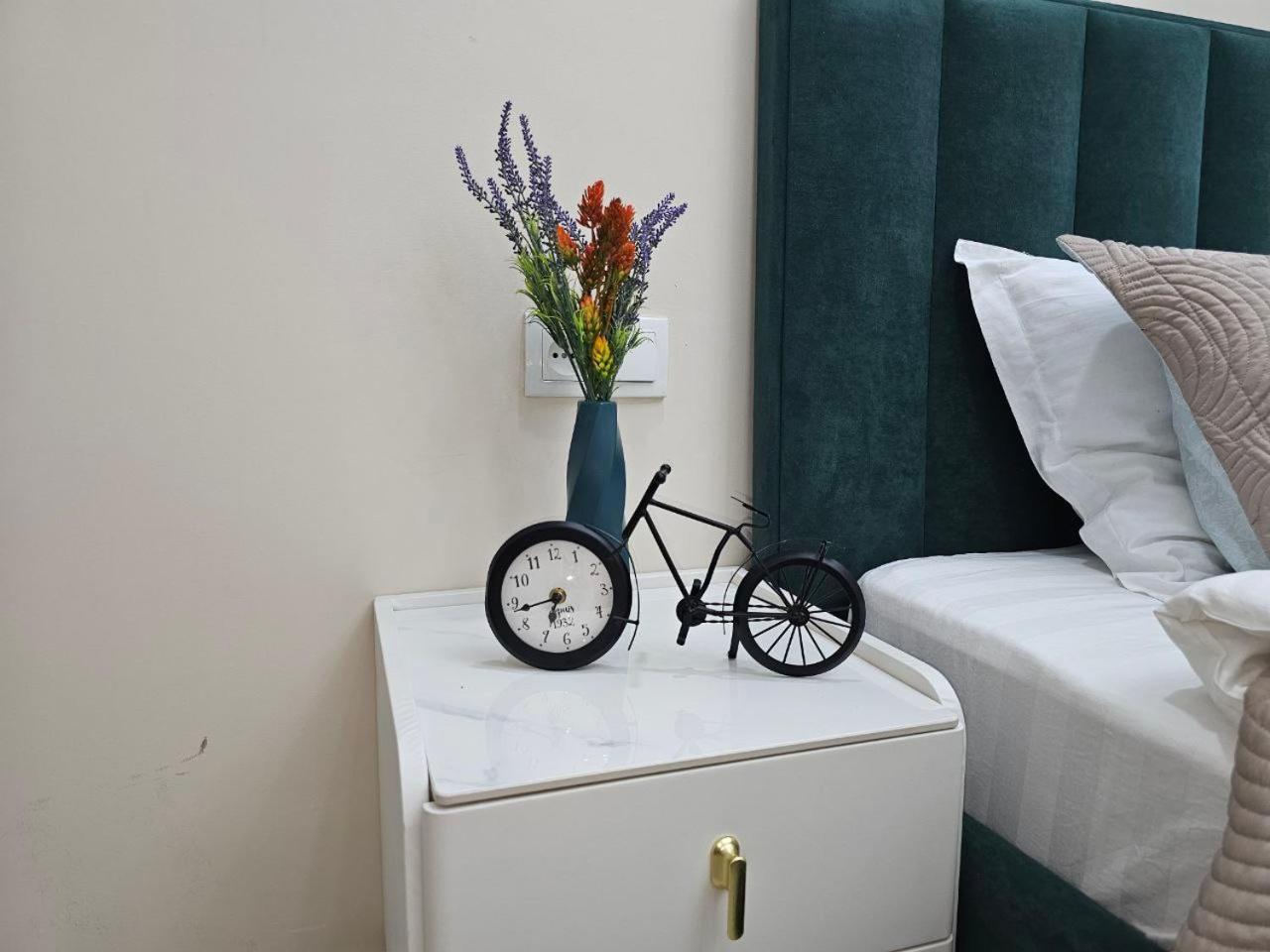 2 Apartment, жк комфорт сити Flat 62 Apartment Almaty