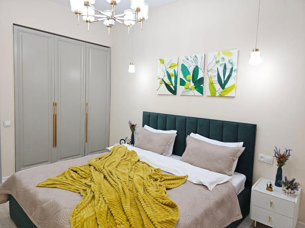 Apartment 2 Apartment, жк комфорт сити Flat 62 *